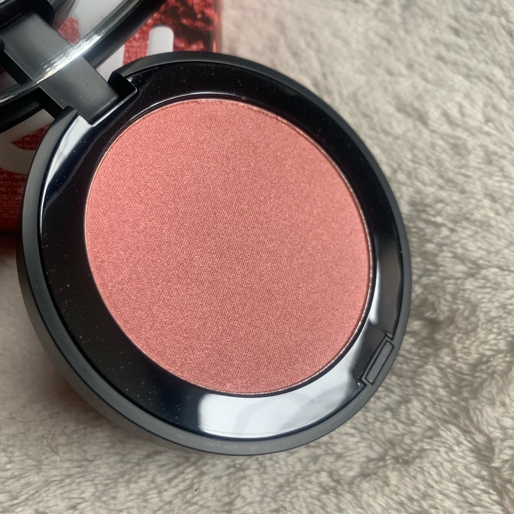 Melt Cosmetics Blush Light Powder Blush Nevermore BNIB - Picture 12 of 14